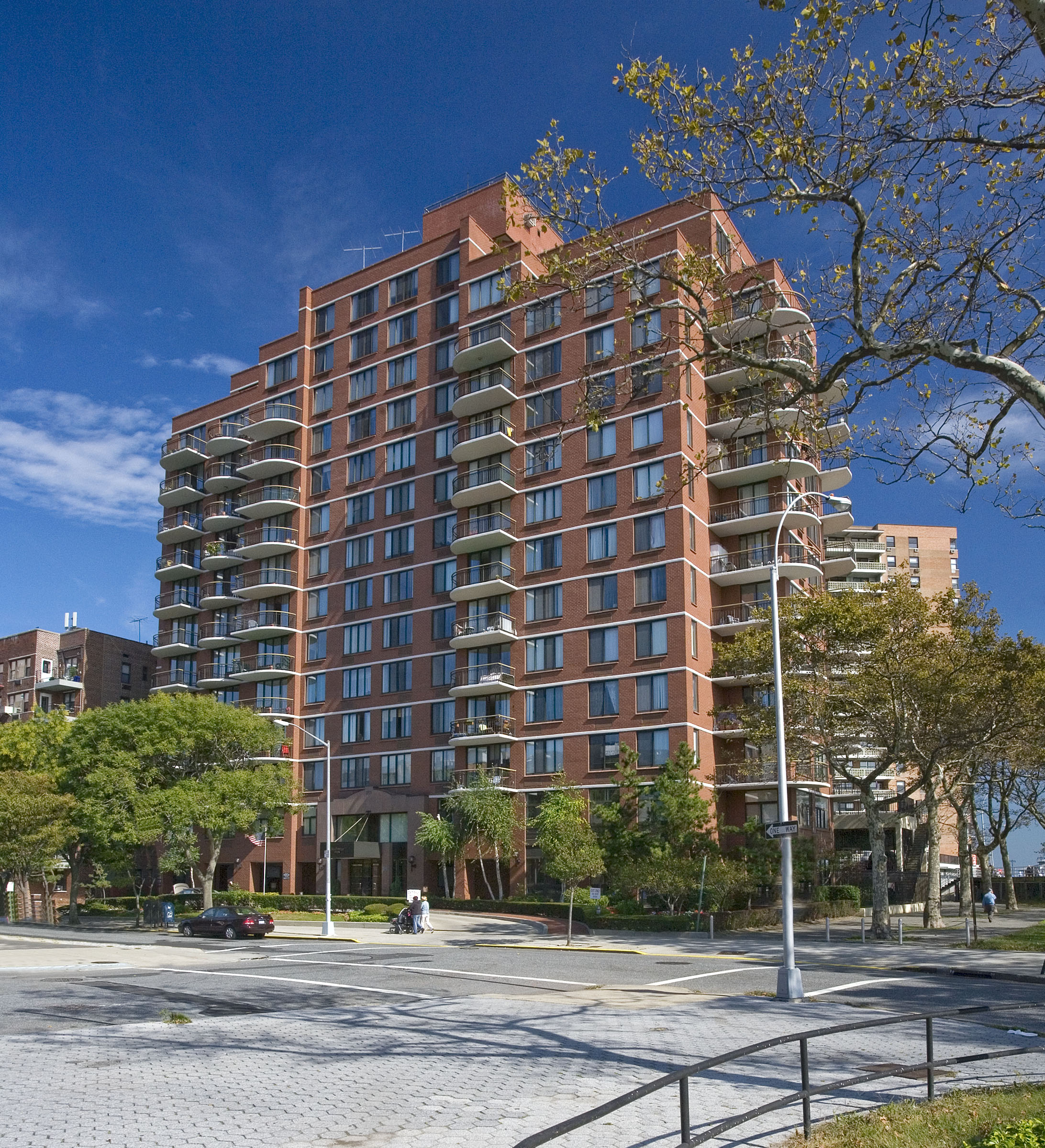 Seabreeze Plaza Condominiums The Somerset Group